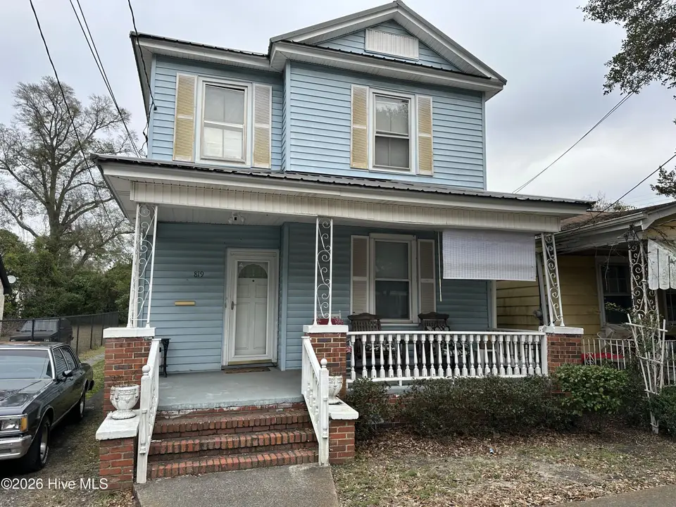 819 S 7th Street, Wilmington, NC 28401 – photo 1 of 20: IMG_8848