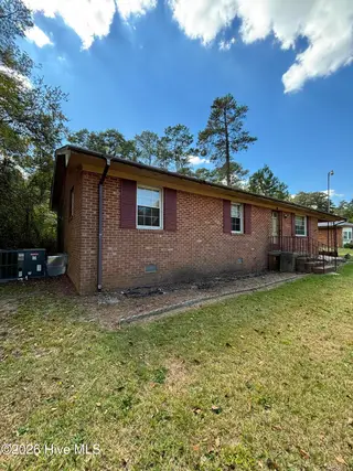 112 Gainey Drive, Goldsboro, NC 27530 — 3-bedroom home, Goldsboro, NC, photo 2 of 16: IMG_0956