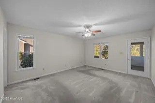 212 Pinewood Drive, New Bern, NC 28562 – photo 17: 9-web-or-mls-0C0A1122
