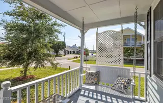 1501 Front Street, Beaufort, NC 28516 – photo 2: Porch