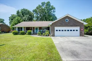 217 Pinewood Drive, New Bern, NC 28562 – photo 1: 01-217_pinewood-36