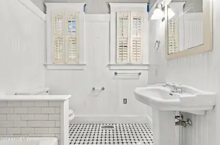 105 S Atlantic Avenue, Southport, NC 28461 — 3-bedroom home, Southport, NC, photo 15 of 34: 19-print-DSC07038