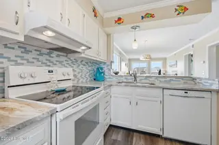 650 Cedar Point Boulevard C21, Cedar Point, NC 28584 – photo 16: 30-web-or-mls-IMG_9784