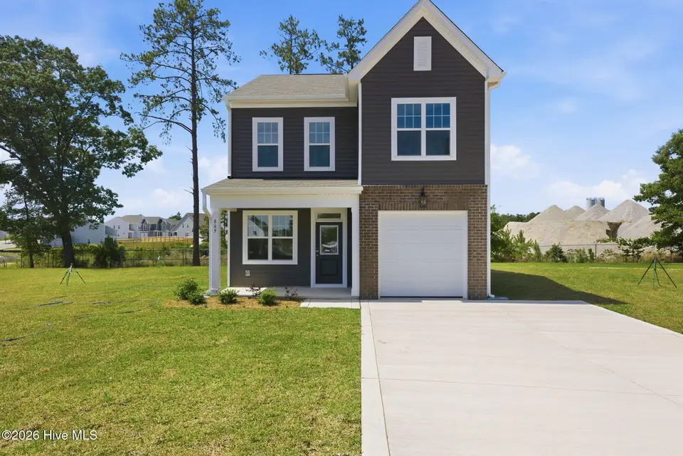 869 Tyers Road #240, Aberdeen, NC 28315 – photo 1 of 30: 1-web-or-mls-707A0224