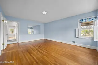 400 Country Club Drive, Jacksonville, NC 28546 – photo 19: 23-web-or-mls-400 Country Club Dr. 39