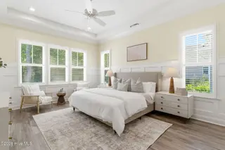 7204 Winchester Terrace, Wilmington, NC 28405 — 4-bedroom home in Landfall, Wilmington, NC, photo 20 of 60: 26-web-or-mls-dsc07929