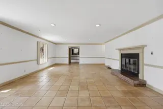1514 Crescent Drive, Elizabeth City, NC 27909 – photo 16: Den