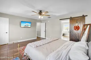 143 Tifton Circle, Cape Carteret, NC 28584 – photo 16: Primary Bedroom