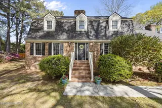 904 Hidden Drive, New Bern, NC 28562 – photo 8: Welcome home