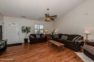 319 Riggs Road, Hubert, NC 28539 – photo 11: Living room