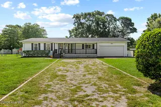 2828 Easy Street, Newport, NC 28570 – photo 1: Front
