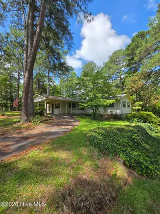 103 Edinburgh Drive, Carthage, NC 28327 — 3-bedroom home in Dundee Estates, Carthage, NC, photo 4 of 36