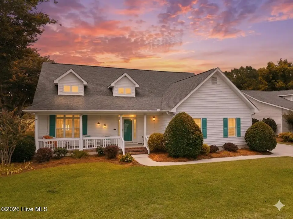 117 Carefree Lane, Morehead City, NC 28557 – photo 1 of 49: Flag Photo