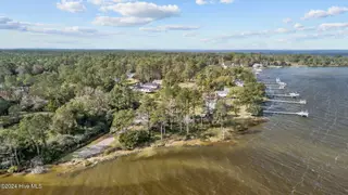 211 S River Drive, Beaufort, NC 28516 – photo 8: 7-web-or-mls-DJI_20241115131108_0971_D