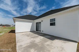 2011 Bluewater Boulevard, New Bern, NC 28562 – photo 21: 46-web-or-mls-DSC_2929