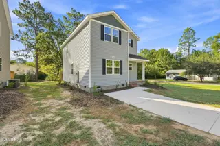 595 S Glover Street, Southern Pines, NC 28387 – photo 4: g3