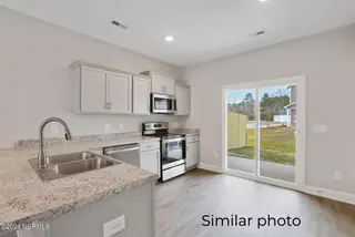 152 Loren Road, Hubert, NC 28539 – photo 5: Kitchen