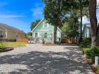 135 NE 34th Street, Oak Island, NC 28465 – photo 2