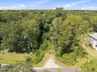 621 Vale Drive, Wilmington, NC 28411 – photo 12: 6-web-or-mls-DJI_20260909120652_0595_D
