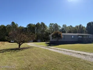 5334 Us 17, Washington, NC 27889 — 3-bedroom manufactured home, Washington, NC, photo 7 of 47: D230ACDB-7177-470C-9B67-50A7AFCFE906 Med