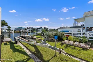 126 Dolphin Bay Estates, Cedar Point, NC 28584 – photo 6: 06_beyc6ab2a9d6d311d