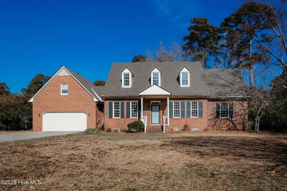 5111 Country Club Drive N, Wilson, NC 27896 – photo 1 of 26: IMG_0429