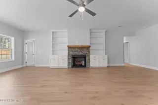 180 Longleaf Drive, Seven Lakes, NC 27376 – photo 21: Livign Room