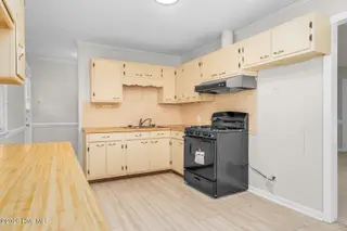 1709 W Wilson Street, Tarboro, NC 27886 – photo 10: Eat-In Kitchen Entry