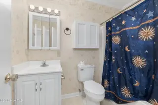 121 White Ash Drive, Pine Knoll Shores, NC 28512 – photo 8: 7-web-or-mls-chadwick-visuals-121-white-