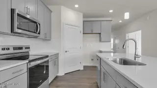 742 Lazy Elm Lane, Aberdeen, NC 28315 – photo 11: Kitchen