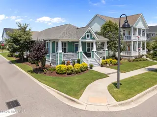 4535 Old Towne Street, Wilmington, NC 28412 – photo 5: 5-web-or-mls-DJI_20250728140752_0279_D