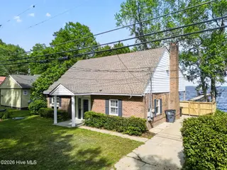 2910 Canal Cove Road, Lake Waccamaw, NC 28450 – photo 2: KahunaPhoto.com-2