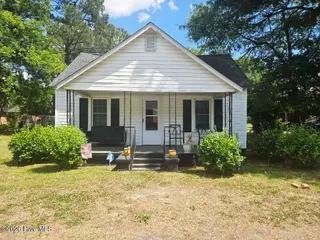 407 S Johnson Street, Mount Olive, NC 28365 – photo 1: 20260521_144940_resized