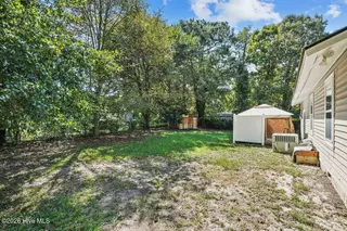 111 Lakehurst Drive, Dudley, NC 28333 – photo 5: 111 Lakehurst Dr-5 2