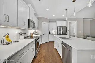 447 Beaumont Oaks Drive, Wilmington, NC 28411 – photo 7: Kitchen.3 - 447 Beaumont