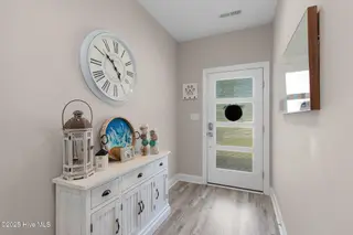212 Taylorwood Drive, Beaufort, NC 28516 – photo 11: Main entrance/foyer