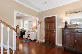 122 Front Street & Slip #5, Beaufort, NC 28516 — 4-bedroom home, Beaufort, NC, photo 6 of 63: Foyer