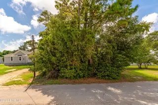311 Lamroc Drive, Emerald Isle, NC 28594 – photo 5: Vacant lot in Emerald Isle