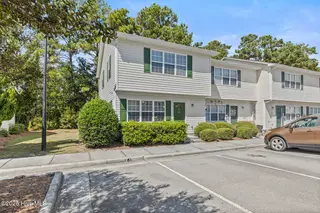 40 Pirates Cove Drive, Swansboro, NC 28584 – photo 4: 7633AEA2-6A4E-45AD-8F84-BBCFBC629D01