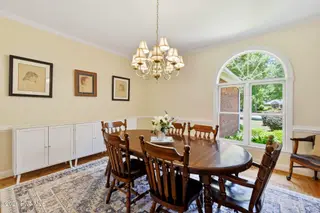 204 Firestone Court, New Bern, NC 28562 – photo 16: 17. 28-web-or-mls-0C0A4523
