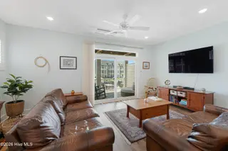 200 Olde Towne Yacht Club Drive 27 Inlet Cove/Slip 84, Morehead City, NC 28557 – photo 5: Living room with marina views