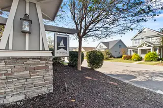 215 Hanover Lakes Drive, Wilmington, NC 28401 – photo 2: Hanover Lakes
