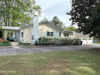 415 E 5th Street, Washington, NC 27889 – photo 1: Side view
