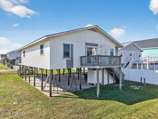 4328 E Dolphin Drive, Oak Island, NC 28465 – photo 4: 04-kahunaphoto