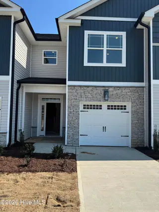 25 Joyner Park Drive, Rocky Mount, NC 27803 – photo 1: small middle unit