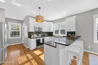 222 Windy Hills Drive, Wilmington, NC 28409 – photo 5: 25_kitchen
