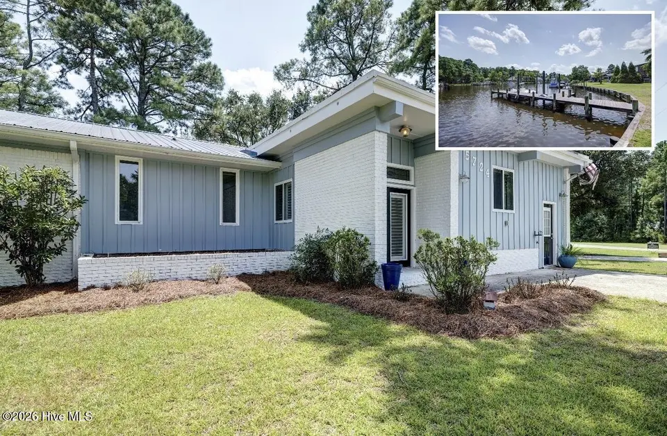 5724 Gondolier Drive, New Bern, NC 28560 – photo 1 of 59: Deep Waterfront Home!