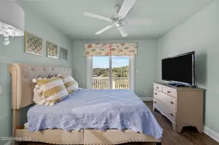 26 Porpoise Place, North Topsail Beach, NC 28460 – photo 20: Bedroom