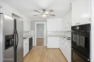 905 Robert E Lee Drive, Wilmington, NC 28412 – photo 11