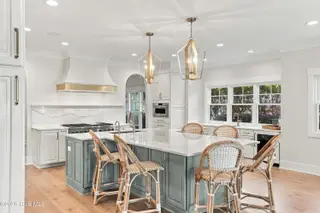 1621 S Moorings Drive, Wilmington, NC 28405 — 5-bedroom home in Landfall, Wilmington, NC, photo 9 of 76: 031_1621_south_moorings_drive_daytime_ma